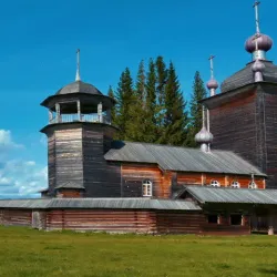 Vel'sk Riverside Park - Vel'sk