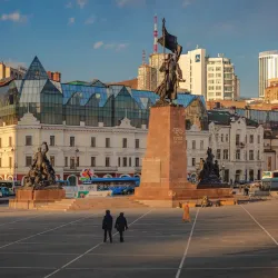 Central Square (Ploshchad Bortsov Revolyutsii) - Vladivostok