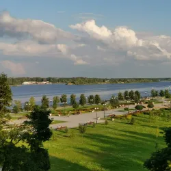 Strelka Park - Yaroslavl