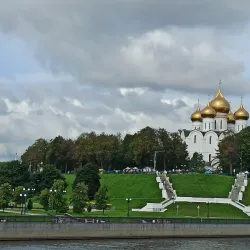 Strelka Park - Yaroslavl