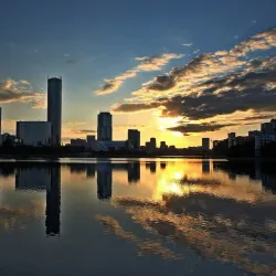 Plotinka (Dam Square) - Yekaterinburg