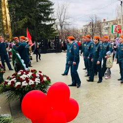 Monument to the Founders of Yuzhnouralsk - Yuzhnouralsk