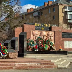 Monument to the Founders of Yuzhnouralsk - Yuzhnouralsk