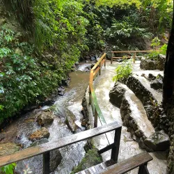 Toraille Waterfall - Choc