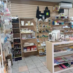 Local Art and Craft Shops - Barrouallie