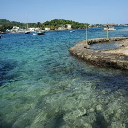 Young Island - Kingstown