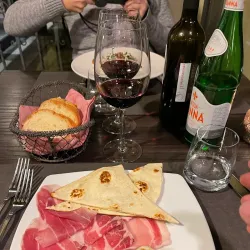 Local Cuisine Restaurants - Acquaviva