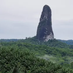 Pico Cão Grande - Santa Cruz