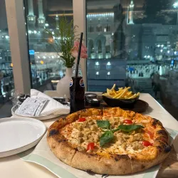 Local Coffee Shops and Eateries - Al Makhwah