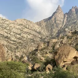 Scenic Lookout Points - Al Makhwah