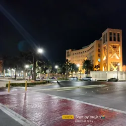 Al Fanateer Beach - Jubail