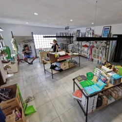 Local Art and Craft Shops - Baie Lazare