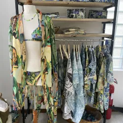 Local Art and Craft Shops - Baie Lazare