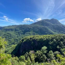 Morne Blanc Trail - Baie Lazare