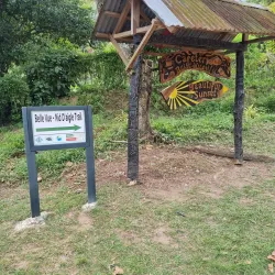 Nid d'Aigle (Eagle's Nest) Hike - La Digue