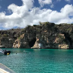 Captain Alan's Marina Bar & Grill - Simpson Bay