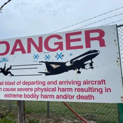 Maho Beach - Simpson Bay