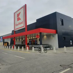 Local Market Square - Dubnica nad Vahom