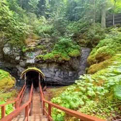 Dobšinská Ice Cave - Hnusta