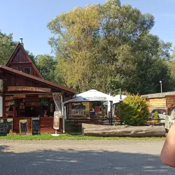 Podlesok Village - Hnusta