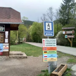 Podlesok Village - Hnusta