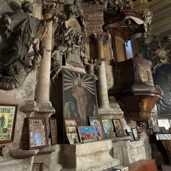 St. Nicholas Church - Sala