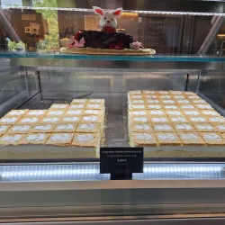 Bled Cream Cake (Kremna Rezina) - Bled