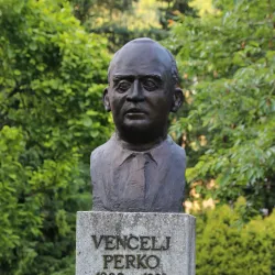 Jesenice City Park (Mestni park Jesenice) - Jesenice