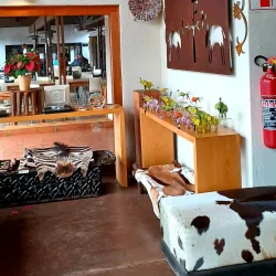 Local Art and Craft Shops - Acornhoek