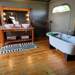 Buffelsdrift Game Lodge - Oudtshoorn
