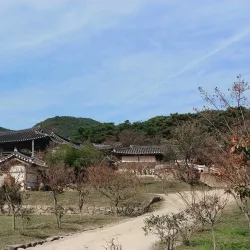 Byeongsanseowon Confucian Academy - Andong