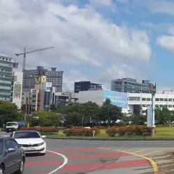 Changwon City Hall Plaza - Changwon
