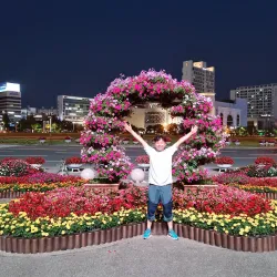 Changwon City Hall Plaza - Changwon