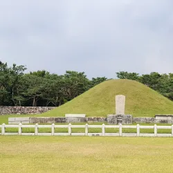 Royal Tomb of King Suro - Gimhae