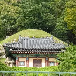 Seokguram Grotto - Gyeongju