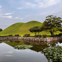 Tumuli Park (Daereungwon Tomb Complex) - Gyeongju