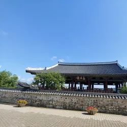 Chokseoknu Pavilion - Jinju