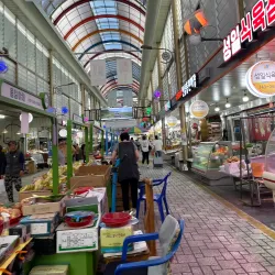 Jinju Traditional Market - Jinju
