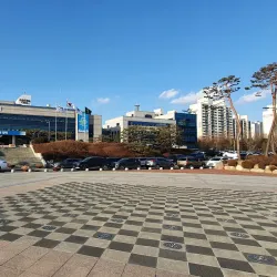 Pyeongtaek City Hall Plaza - Pyeongtaek