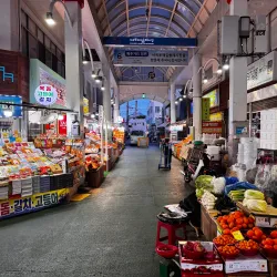 Seogwipo Maeil Olle Market - Seogwipo