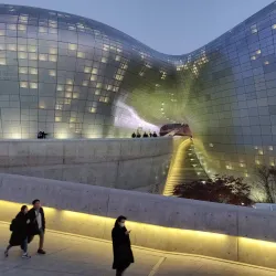 Dongdaemun Design Plaza (DDP) - Seoul