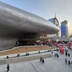Dongdaemun Design Plaza (DDP) - Seoul