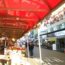 Suji Traditional Market - Suji-gu