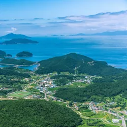 Tongyeong Cable Car and Mireuksan Mountain - Tongyeong-si