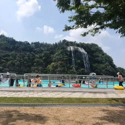 Yeongcheon Riverside Park - Yeongcheon