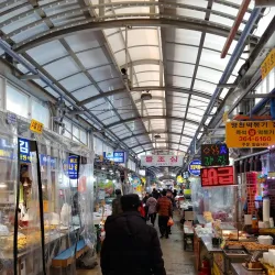 Yeongcheon Traditional Market - Yeongcheon