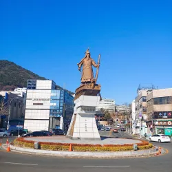 Yi Sun-sin Plaza - Yeosu