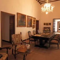 Can Miravitges - Badalona