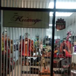 Local Artisan Shops - Caudete de las Fuentes