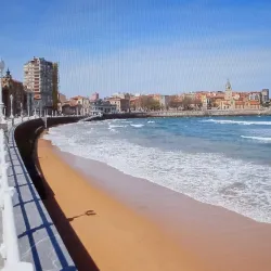 Playa de San Lorenzo - Gijon